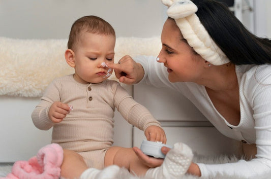 Kit higiene bebé recién nacido: lo esencial que recomiendan los pediatras