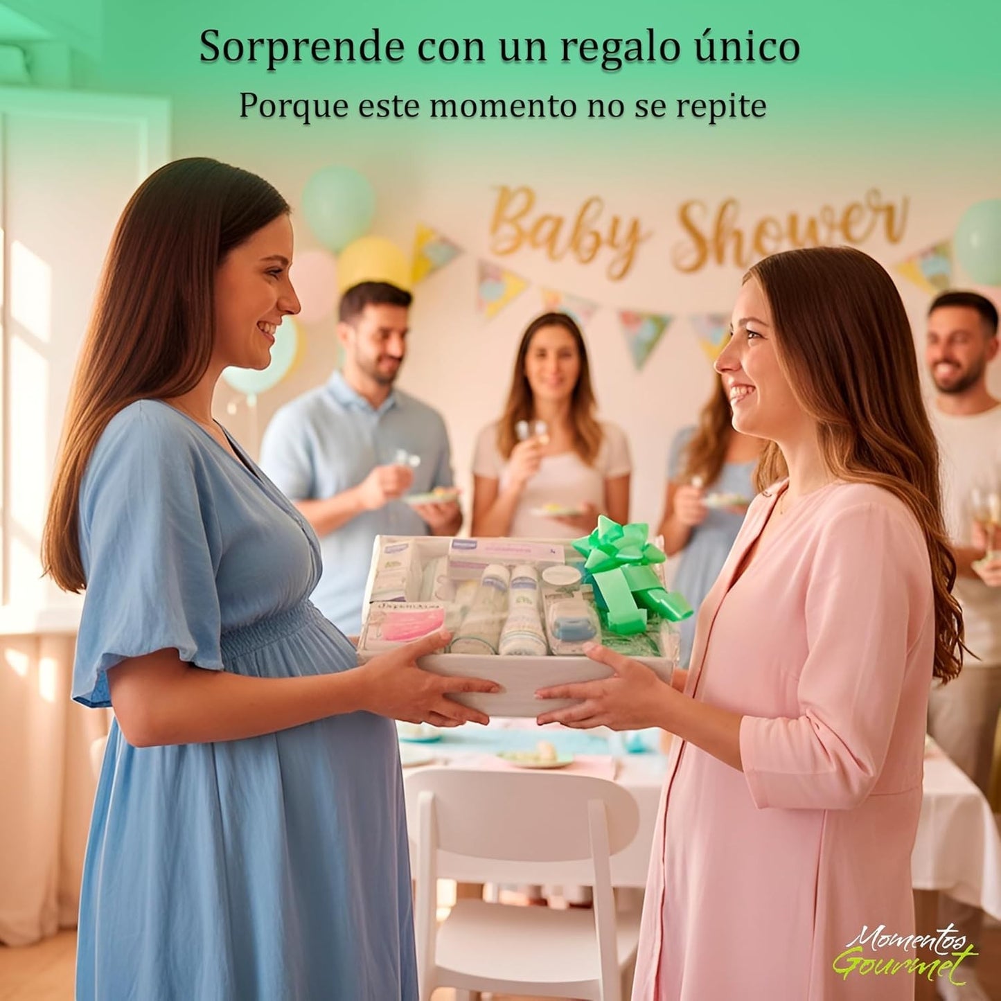 Canastilla de regalo MomentosGourmet con productos Mustela y Suavinex para recién nacido en un baby shower